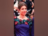 Charlotte Casiraghi attire tout les regards avec elegance au bras de son epoux au festival de Cannes