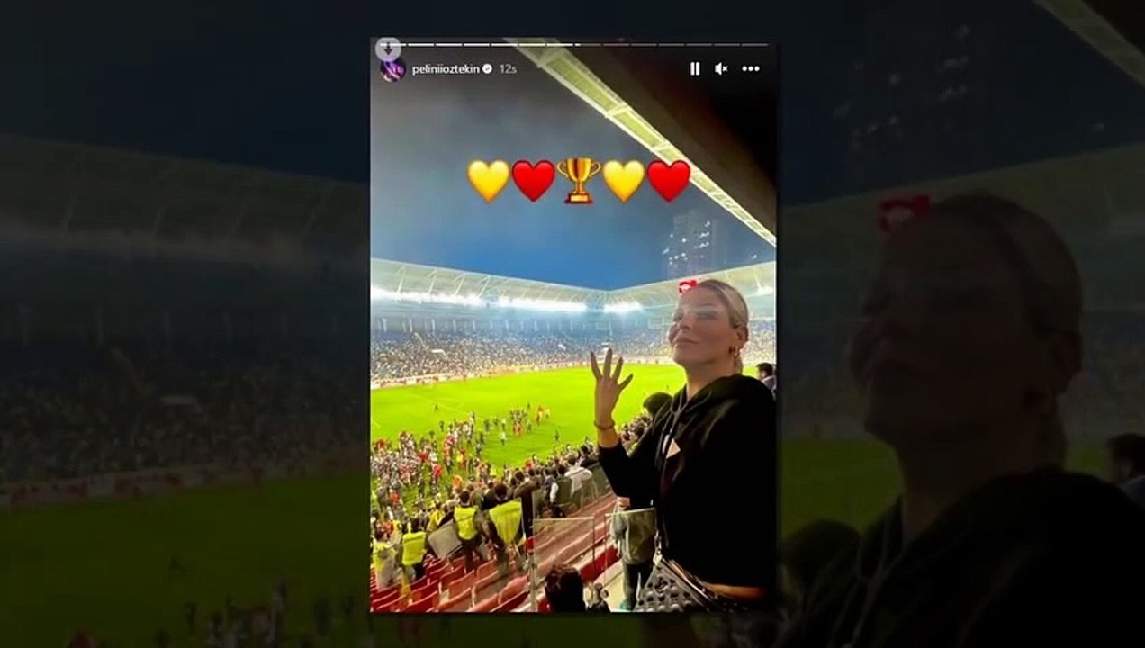 Des noms célèbres ont célébré le championnat de Galatasaray ! Le partage de Fenerli Afra Saraçoğlu vous a fait rire
