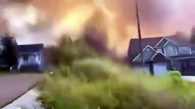 مقاطع فيديو توثق مشاهد مرعبة من حرائق الغابات في كندا