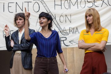 Te estoy amando locamente - Trailer