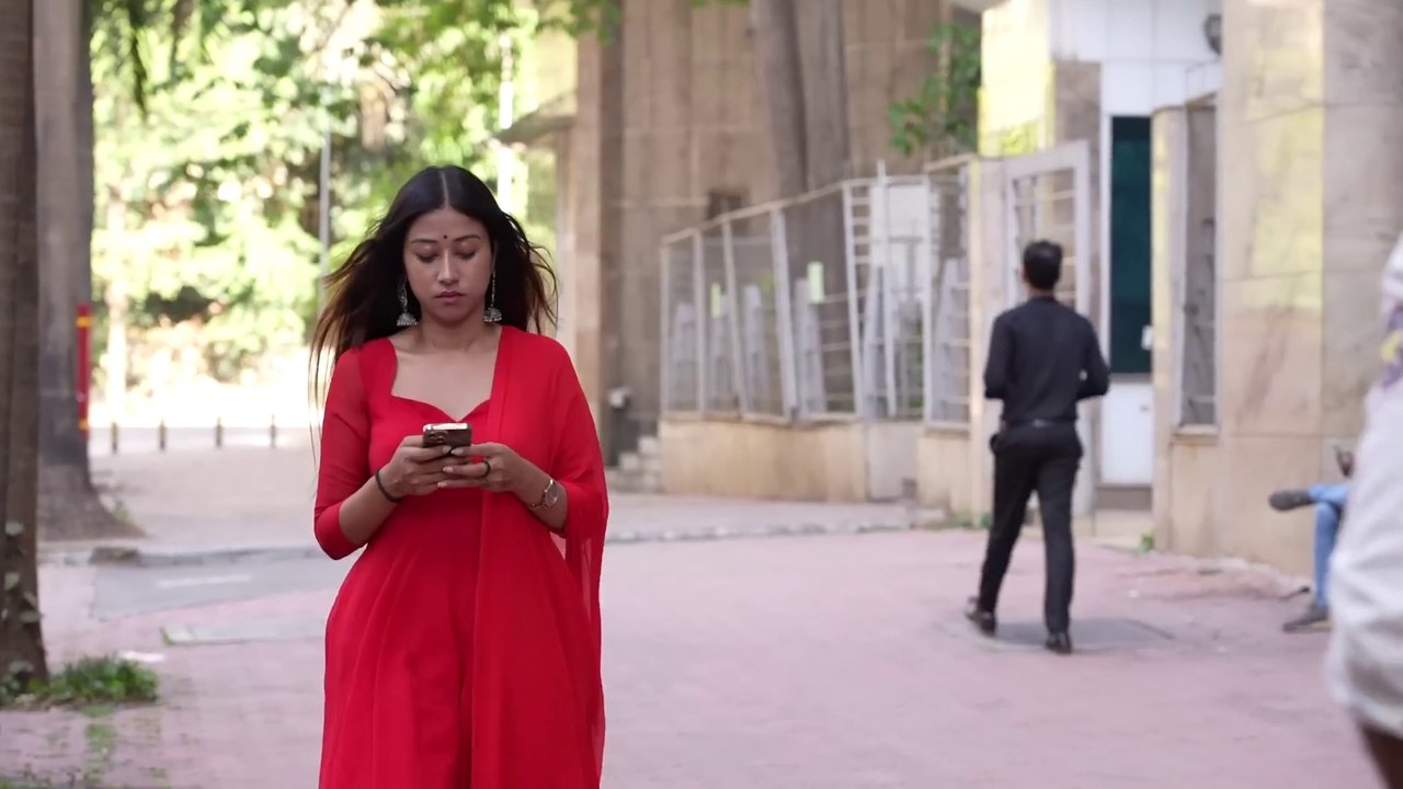 Abhi na jao Chhod ke Ye Dil Abhi bhara nahi  || Prank with Girls