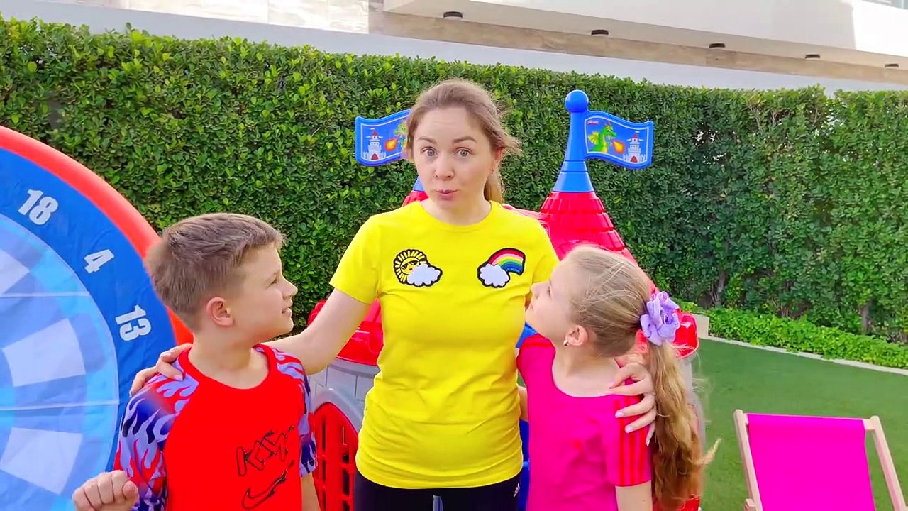 Diana and Roma help mom cook food