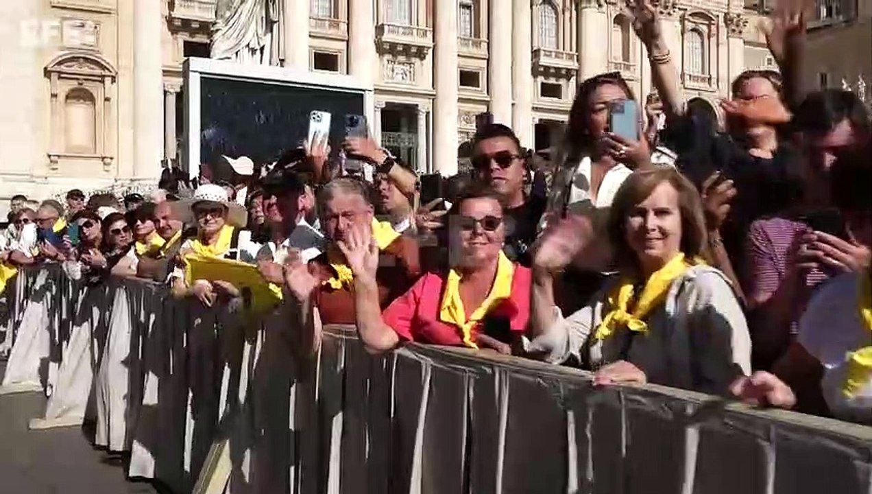 El papa pide "intenciones de paz" para "quienes tienen responsabilidades políticas"