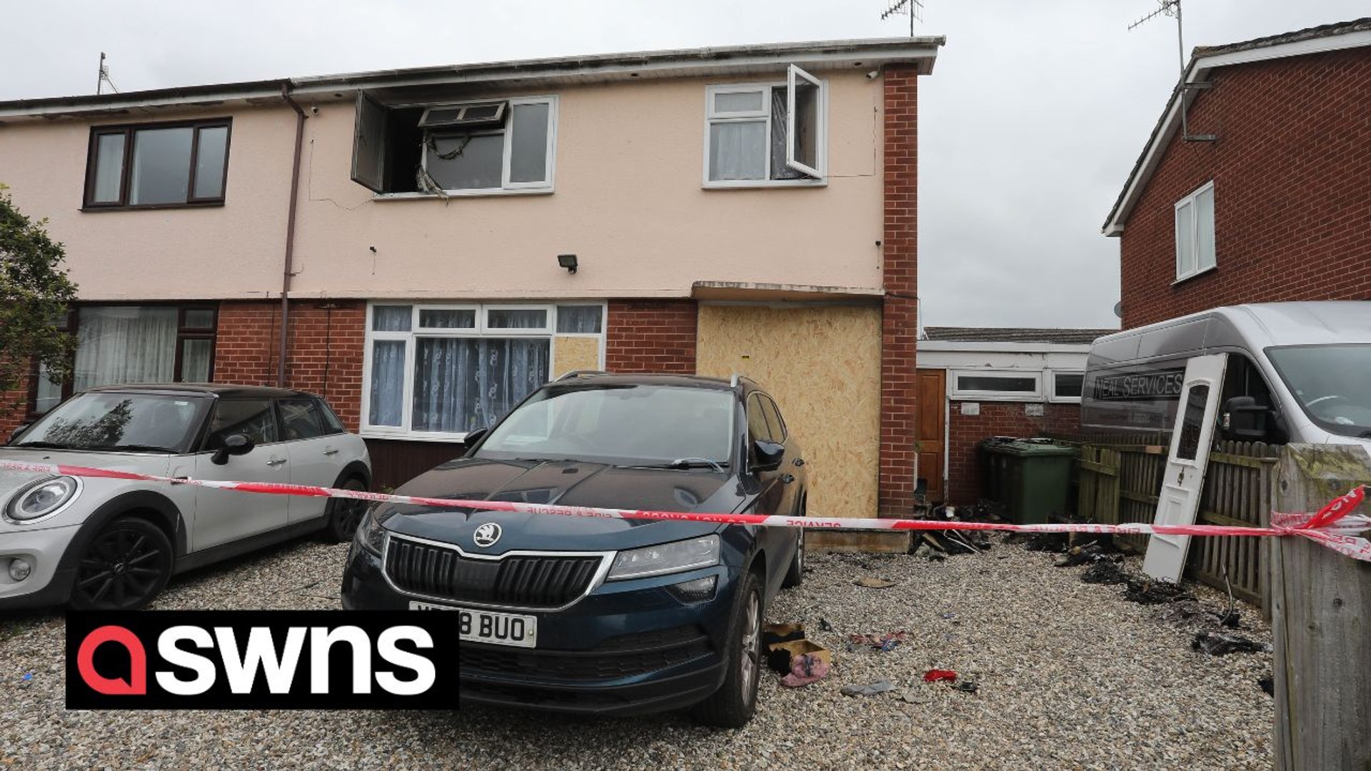 ⁣Woman and 12-year-old boy fight for lives in critical condition following house fire