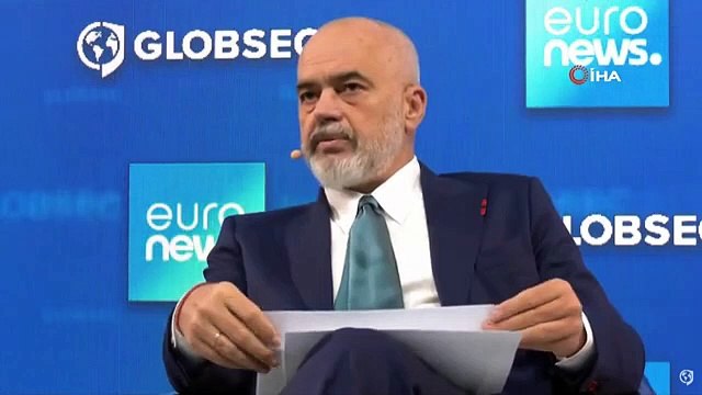 Premier ministre albanais Rama： L'armée serbe à la frontière avec le Kosovo n'a aucune force