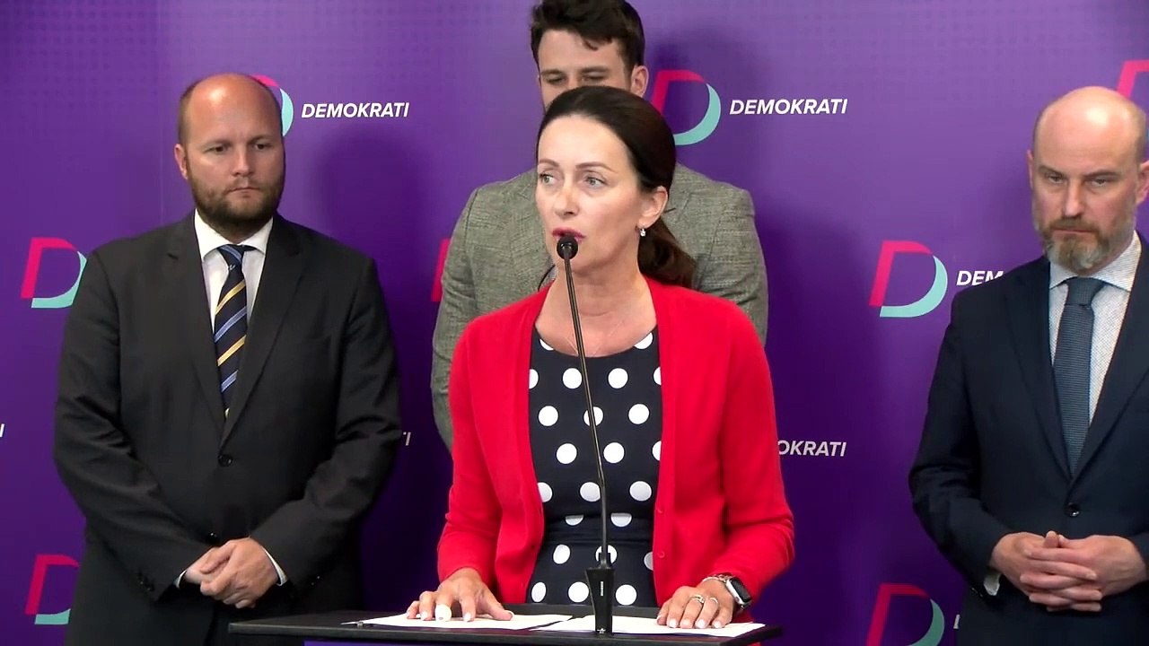 ZÁZNAM: MV aj NBÚ považujú za legitímne, ak sa úradníci venujú hybridným hrozbám