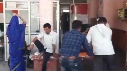 फिरोजाबाद: में दिखा रफ्तार का कहर, दो बाइकों की भिड़ंत में 3 लोग हुए घायल