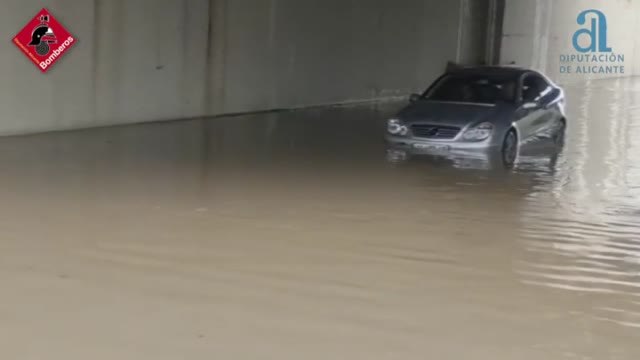 Parecía que el Duero pasase por medio del pueblo Los vecinos de La Seca en Valladolid se recuperan de la tromba de agua