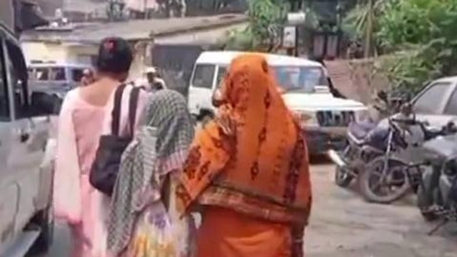 দঃ২৪পরগনা: মাংস ভাত খাওয়ানোর নামে বাড়ি থেকে ডেকে 'ধর্ষণ' নাবালিকাকে