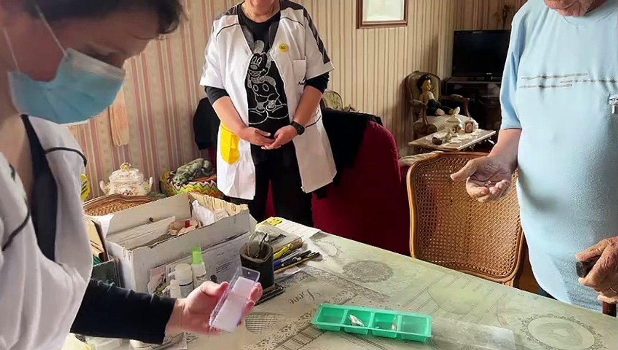 Les métiers qui recrutent : les aides à domicile