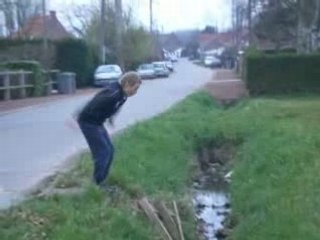 SAUT DE detente DE LULU