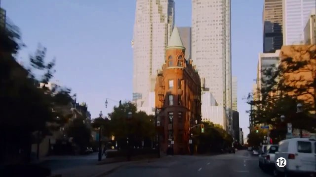 SEXE MEURTRES ET MENSONGES - Le meurtrier à la hache