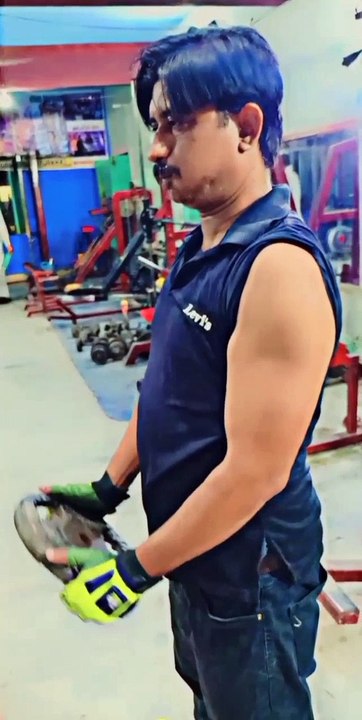 Triceps exercise level 2