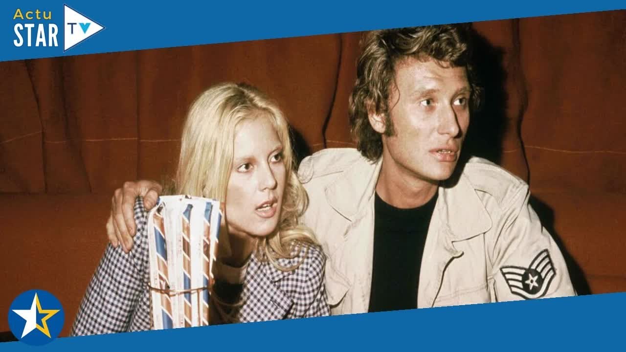 "Johnny se défonce nuit et jour" : comment Johnny Hallyday a causé une crise de couple avec Sylvie V