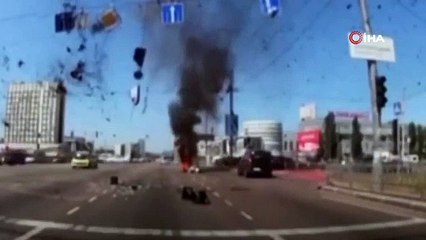 Rus füzesi başkent Kiev’de otoyola düştü