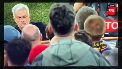 Zafer ya da hiç! Dev finali kaybeden Jose Mourinho ikincilik madalyasını alır almaz taraftara verdi