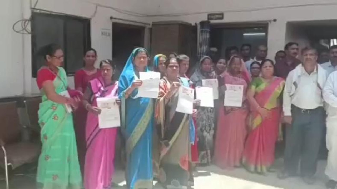 लखनादौन: लाड़ली बहनों को मिलने लगे प्रमाण पत्र