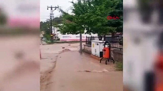 Averse à Eskipazar; Rues et rues remplies d'eau