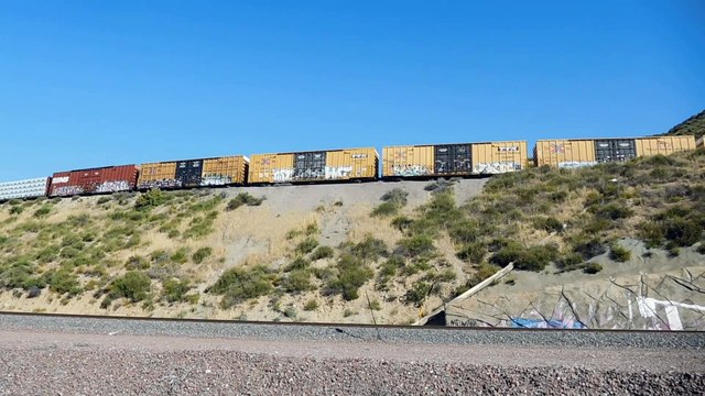 UP 6920 Leads Southbound Manifest Train Passes Through Blue Cut CA