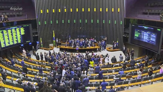 Lula tem derrota no Congresso, mas evita pior cenário