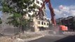 La démolition de bâtiments fortement endommagés se poursuit à Kahramanmaraş