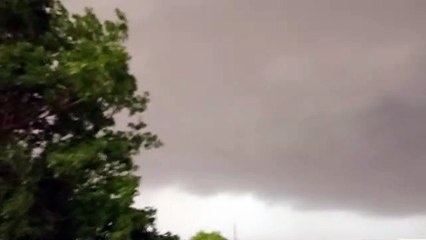 तेज अंधड़ के बाद झमाझम का दौर