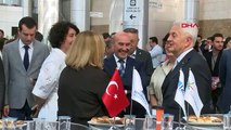 La foire du café d'Izmir a commencé avec la cérémonie d'ouverture