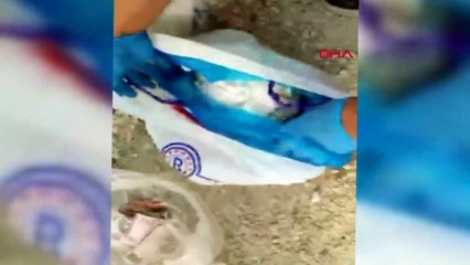 Ils ont oublié le sac contenant 400 mille lires ; les équipes de police l'ont trouvé à la poubelle