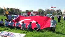 Lutteurs au championnat de lutte à l'huile des universités turques
