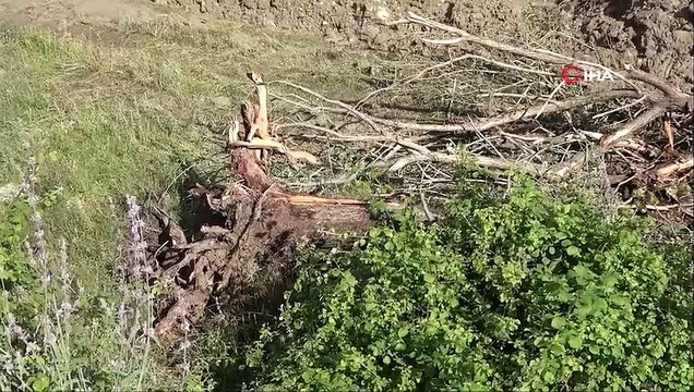 L'ampleur de la catastrophe est énorme ! Des hôtels transformés en décombres, des équipes mobilisées