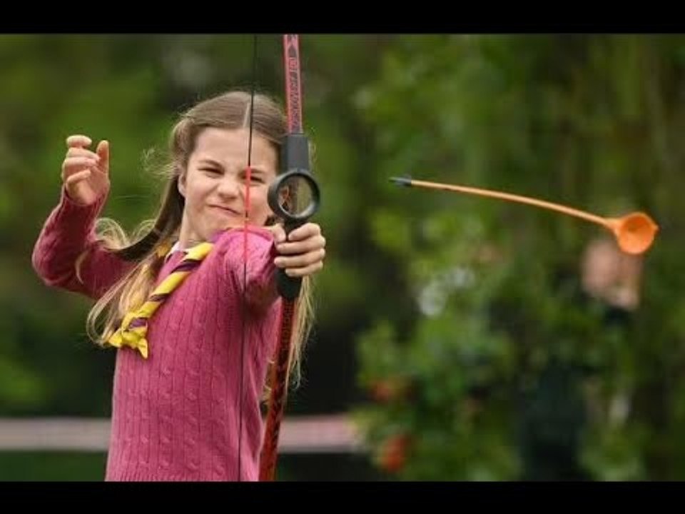 La principessa Charlotte potrebbe rifiutare il titolo reale per evitare di essere "pesata" come "