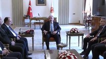 YSK Başkanı Ahmet Yener, Cumhurbaşkanı Erdoğan için hazırlanan mazbatayı TBMM Başkanı Şentop'a sundu