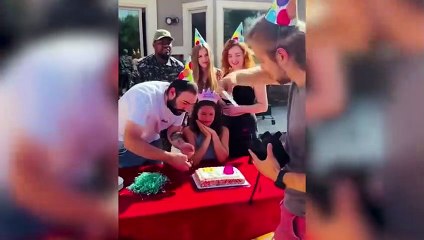 Gute Taten Die Gefilmt Wurden! Emotionale Zusammenführung Von Menschen!