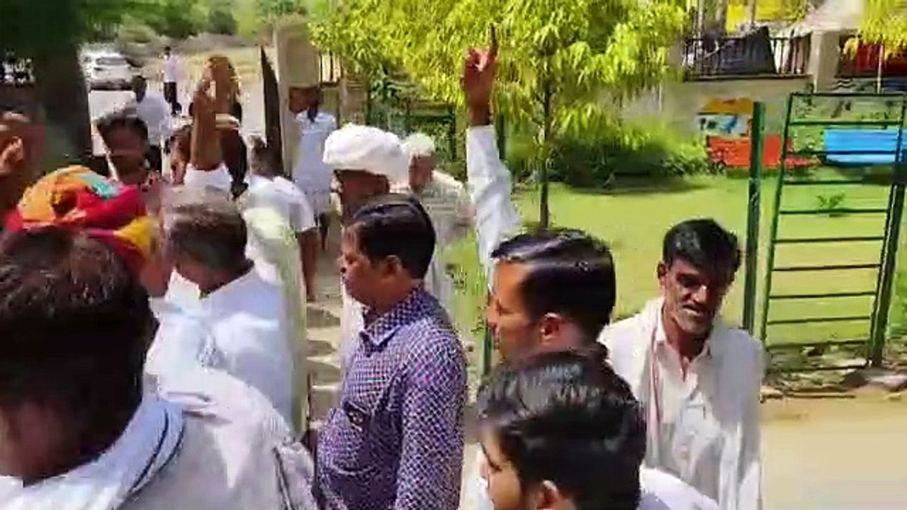 यौन शोषण के आरोपी सांसद ब्रजभूषण के खिलाफ किया प्रदर्शन