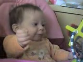choupette qui joue
