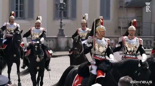 2 giugno, Mattarella assiste al cambio della Guardia d'Onore