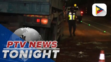 3 motorists skidded over at EDSA Santolan South bound last night due to oil spill by delivery truck