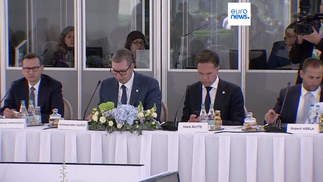 Zelenski insiste en la entrada de Ucrania en la OTAN en la cumbre de la Comunidad Política Europea