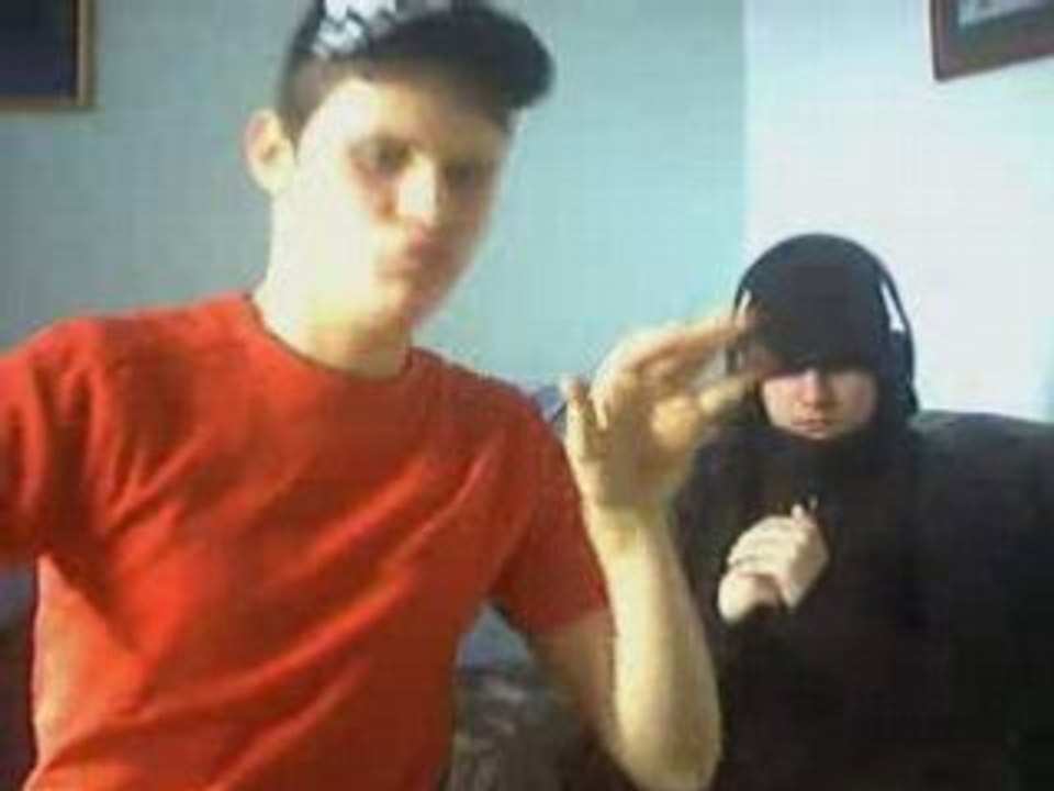 2 boys sing undertaker