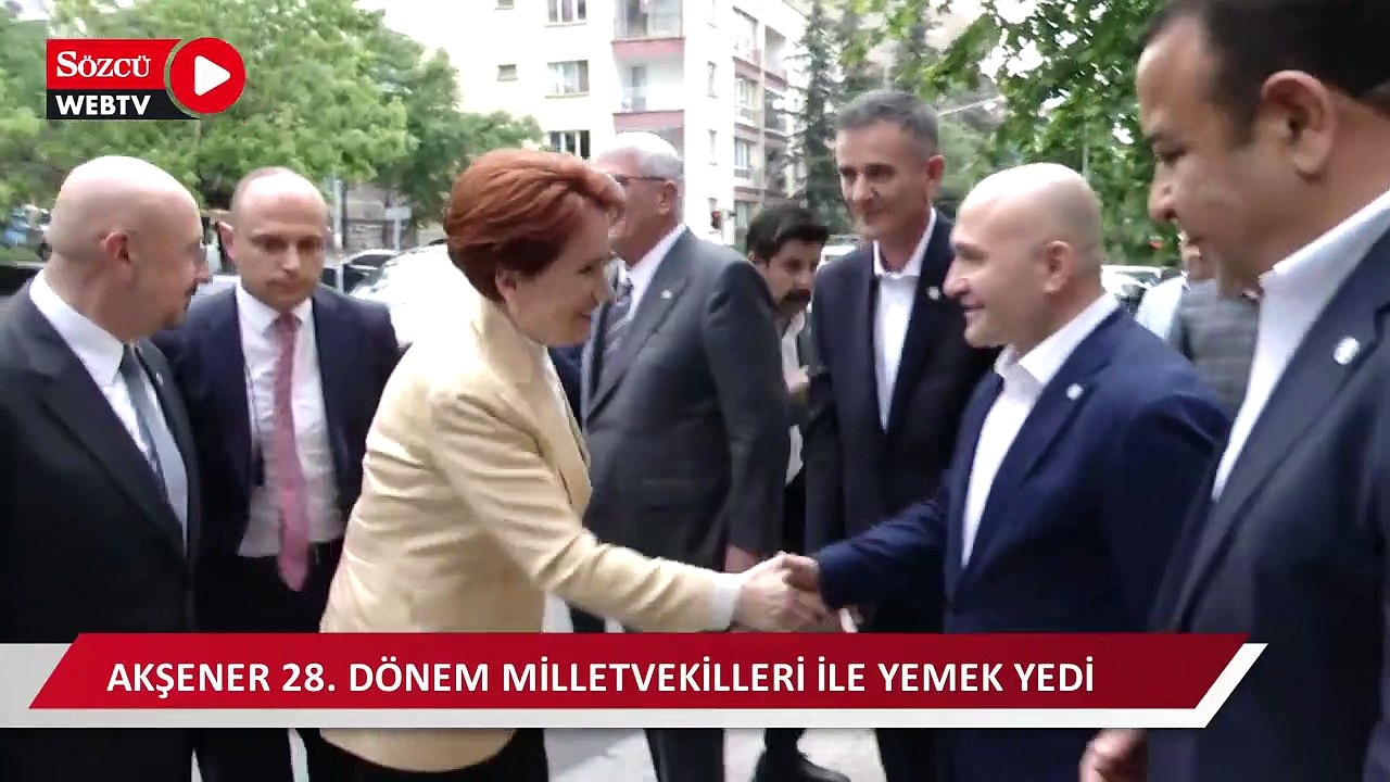 Akşener, 28. dönem milletvekilleri ile yemek yedi