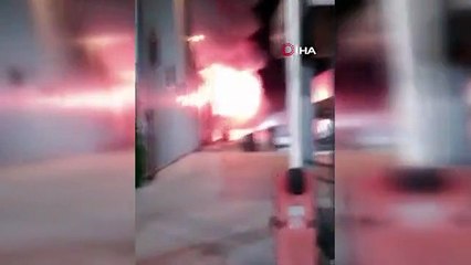 Bursa'da Kauçuk Fabrikasında Korkutan Yangın