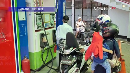 Unik! Rayakan Hari Lahir Pancasila, Pegawai SPBU Pakai Baju Adat