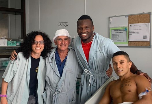 tn7-Sherman-Guity-visitó-en-hospital-a-ciclista-que-perdió-pierna-en-accidente-010623