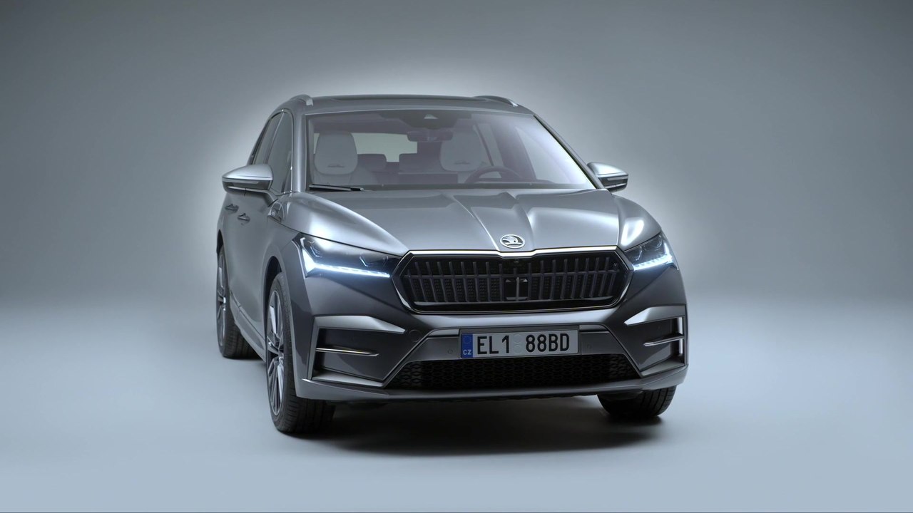 Der neue Škoda Enyaq Laurin & Klement - Exteriur mit exklusiven Details in Platinum Grau