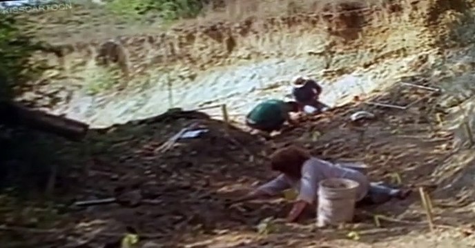 Jurassic Fight Club Jurassic Fight Club E006 Hunter Becomes Hunted