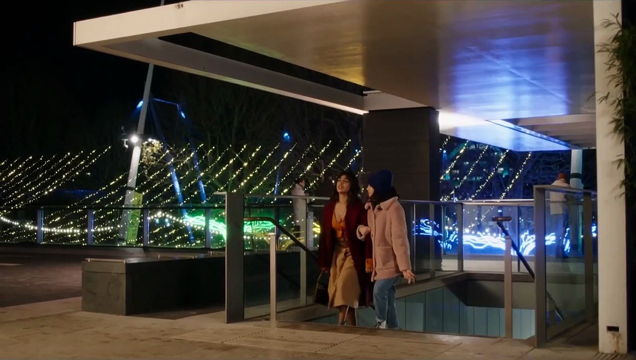 Love again trailer df