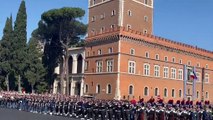 2 giungo, Mattarella all'Altare della Patria: la banda suona l'inno - Video