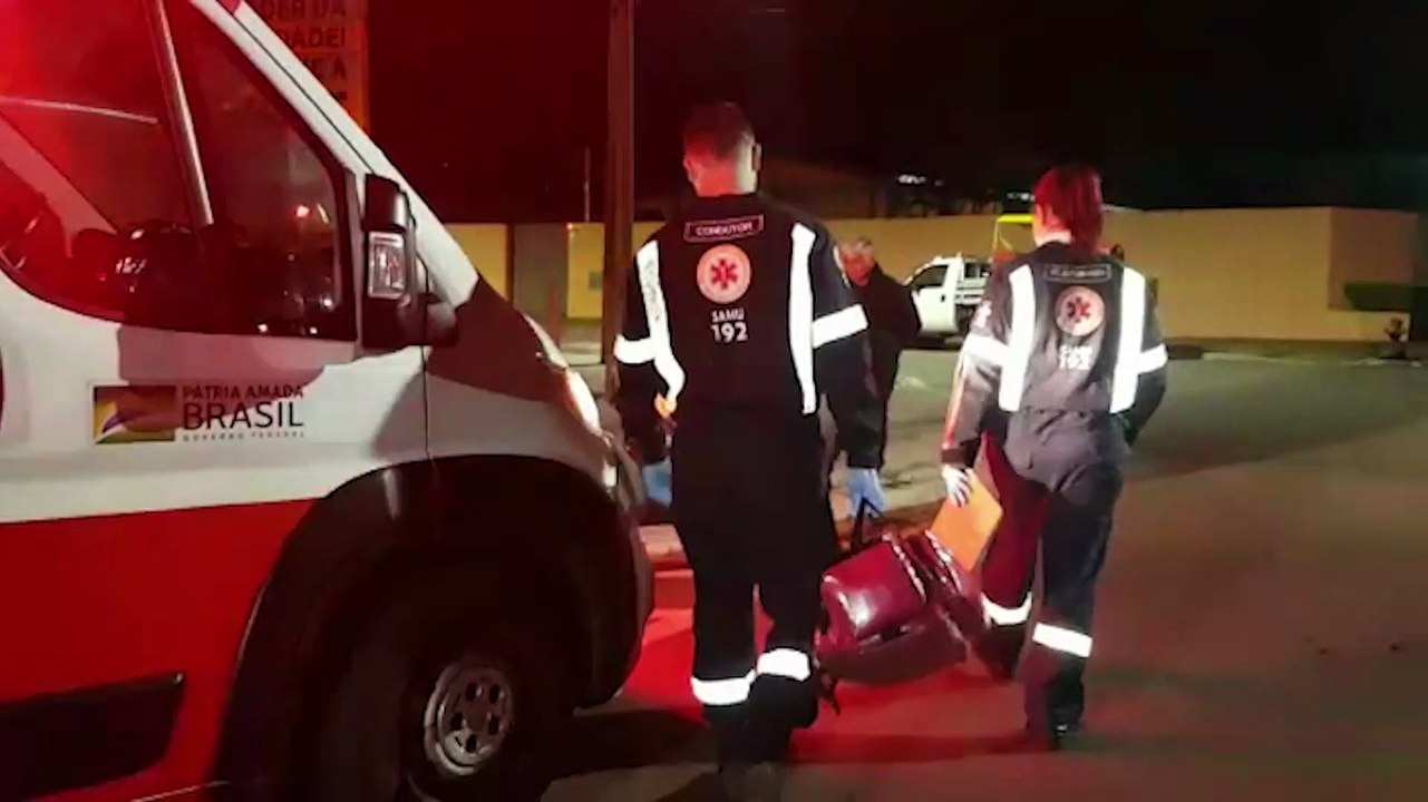 Após briga com a companheira, rapaz vem a pé de Toledo a Cascavel e desmaia na Rua Jorge Lacerda