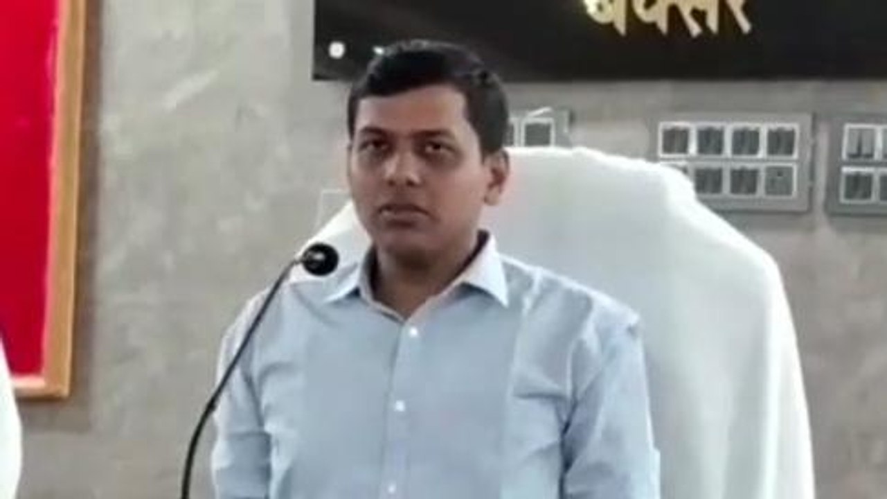 बक्सर: लोक शिकायत के 15 मामलों की डीएम ने की सुनवाई, इतने मामलों का हुआ निष्पादन