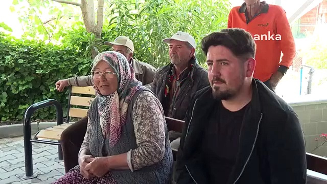 Des tuyaux d'irrigation goutte à goutte produits à partir de déchets plastiques sont distribués aux agriculteurs d'Ankara